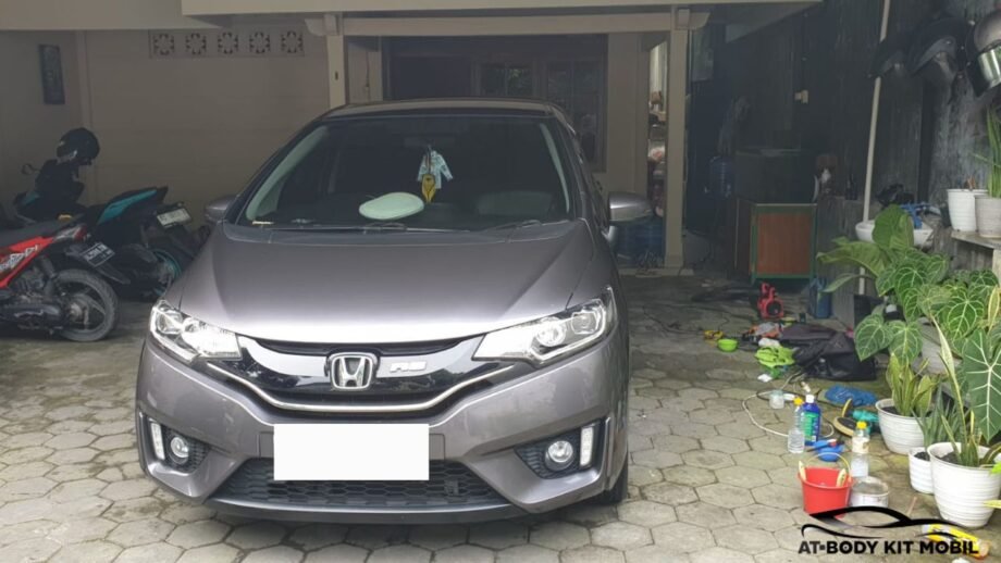 Salon Mobil Honda Jazz