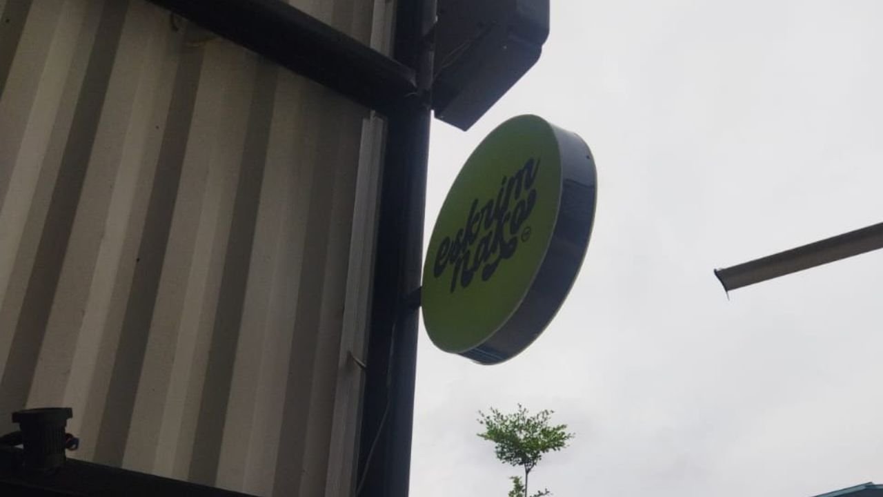 Bengkel Neon Box Surabaya