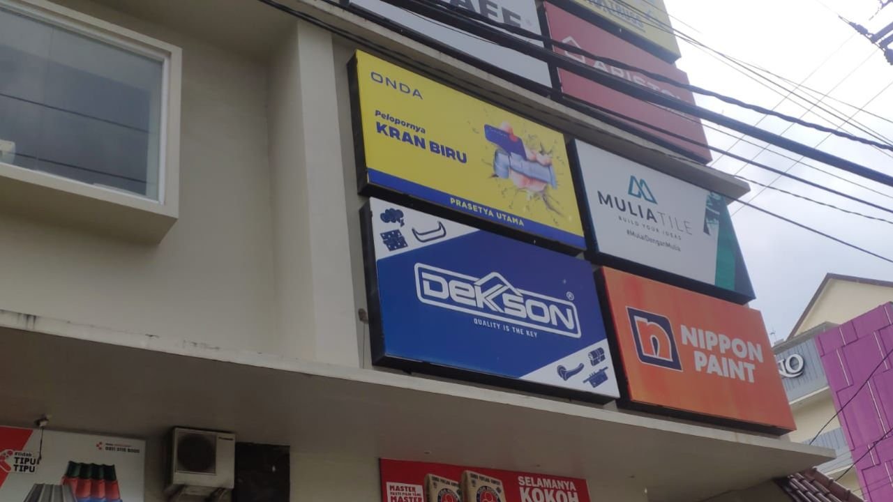 Plang Toko Samarinda