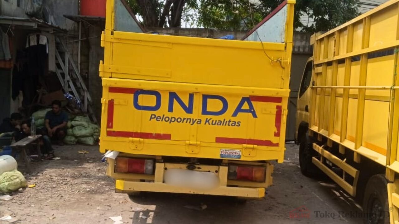 Branding Truk Jakarta Barat
