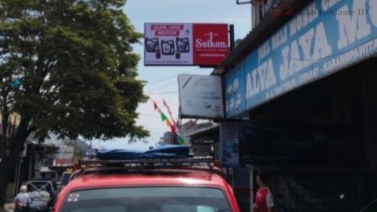 Neon Box Garut Terdekat