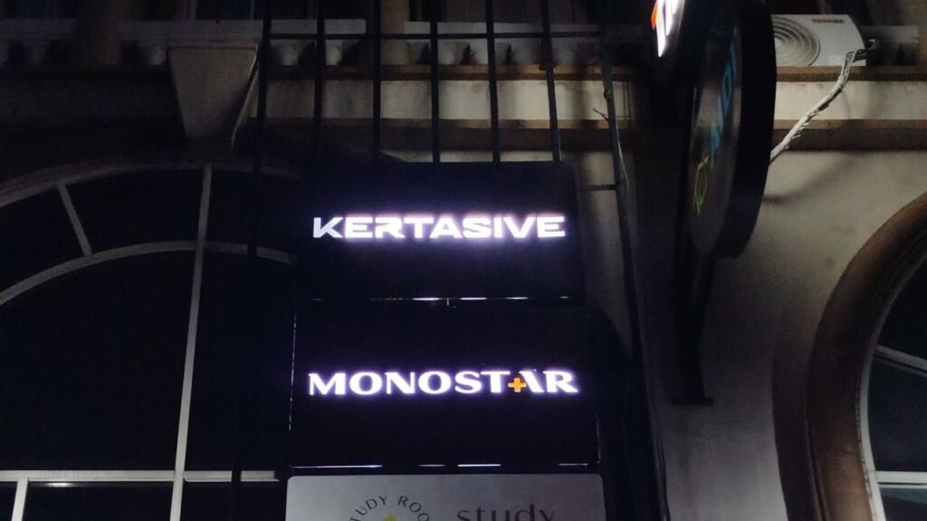 Pesan Jasa Revisual Neon Box Tangerang